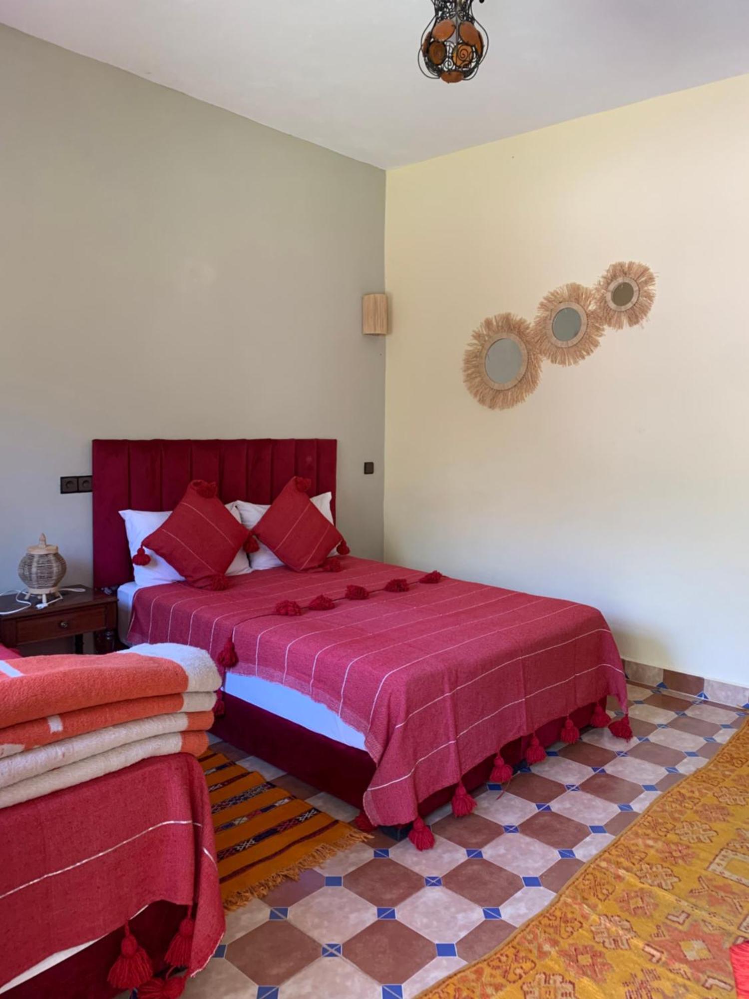 Auberge Le Mouflon Уирган Экстерьер фото